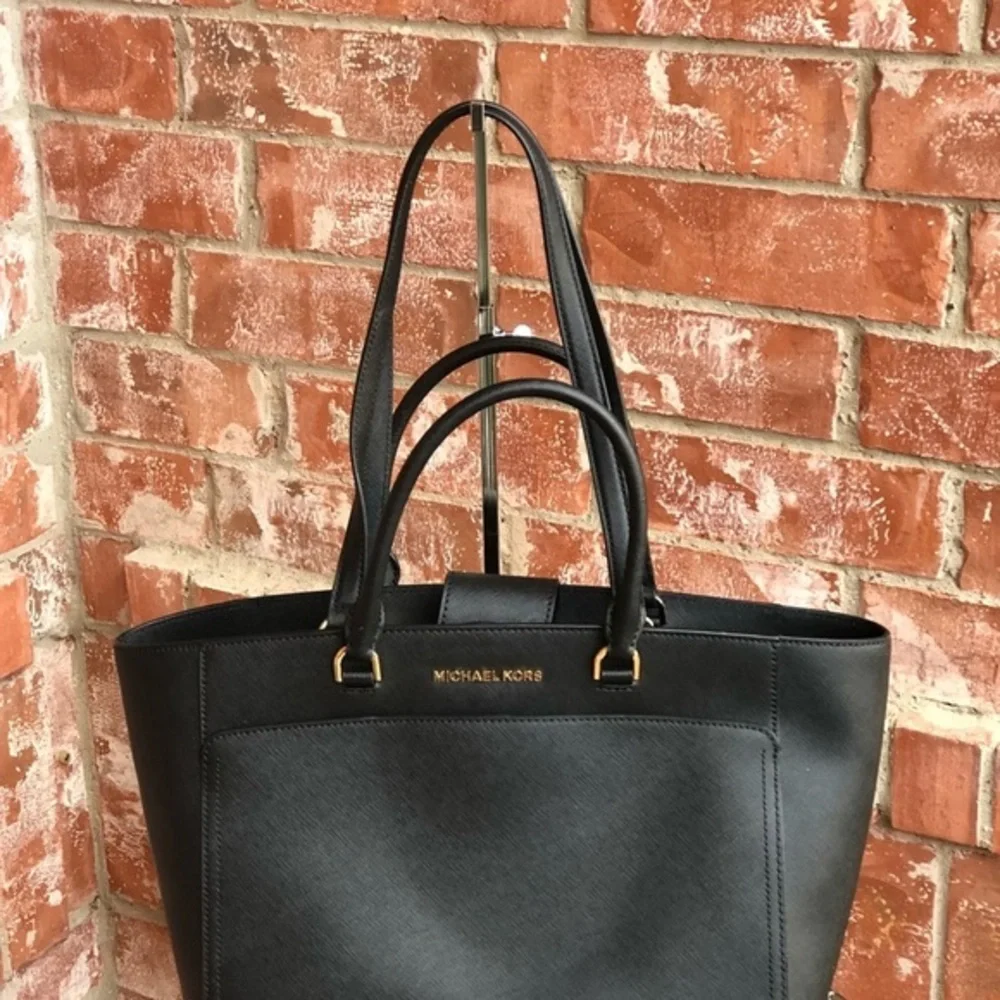 Michael kors Double handle large tote+ wallet set